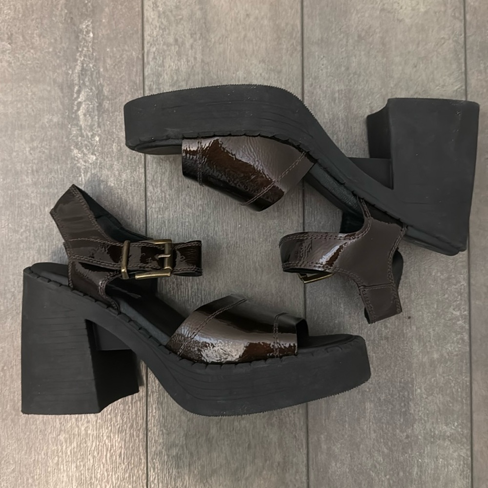 Free People Open Toe Stacked Platform Heel Shoe, size 39 (8.5)